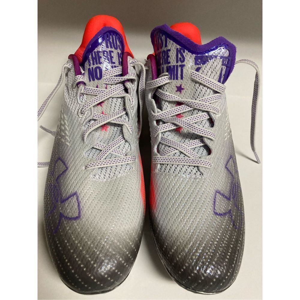 Under Armour Blur Smoke Football Cleats 9.5 Purple Gray White 3025123-001 New